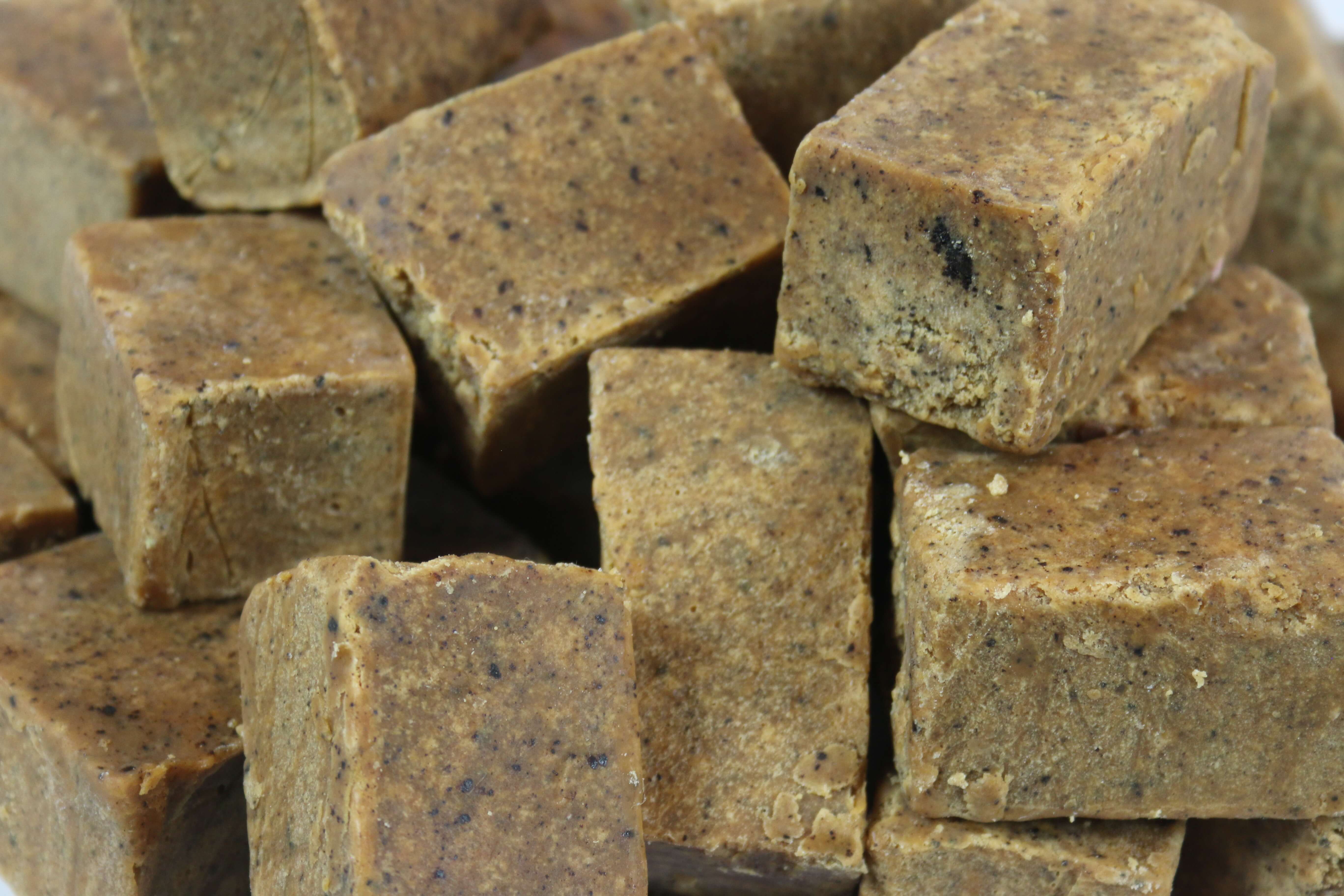 Natural Raspberry Liquorice Fudge